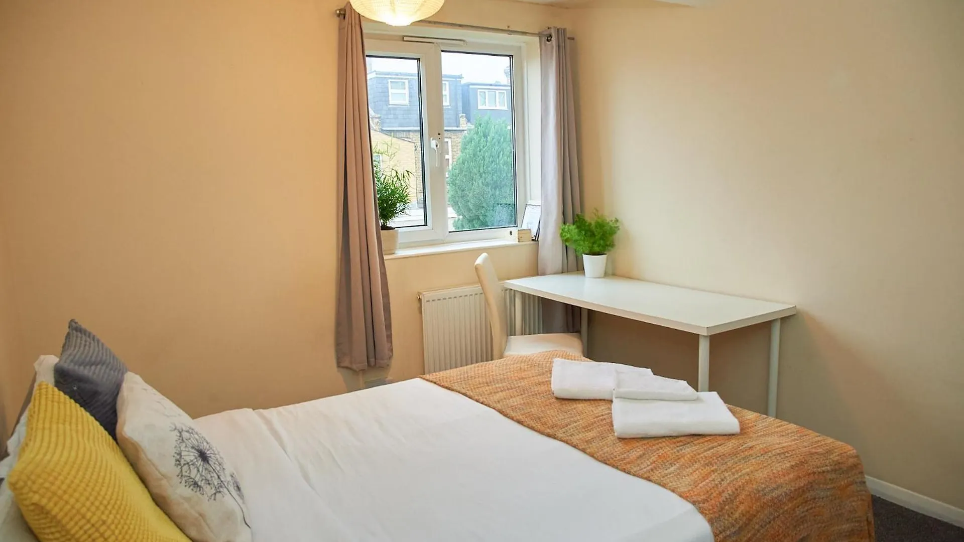Holiday home Marvelous House Min To Stratford Villa London United Kingdom