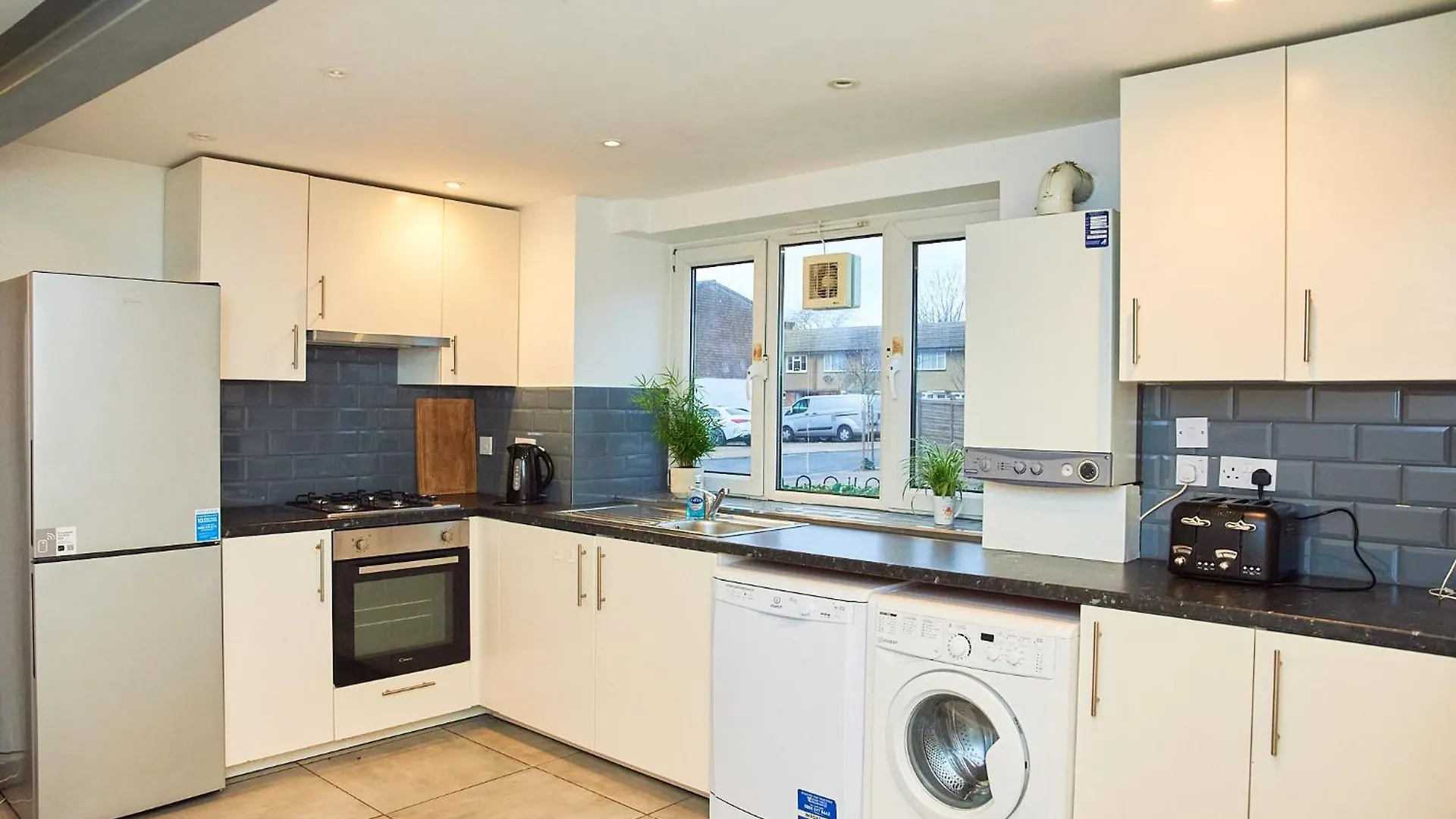 Marvelous House Min To Stratford Villa London Holiday home