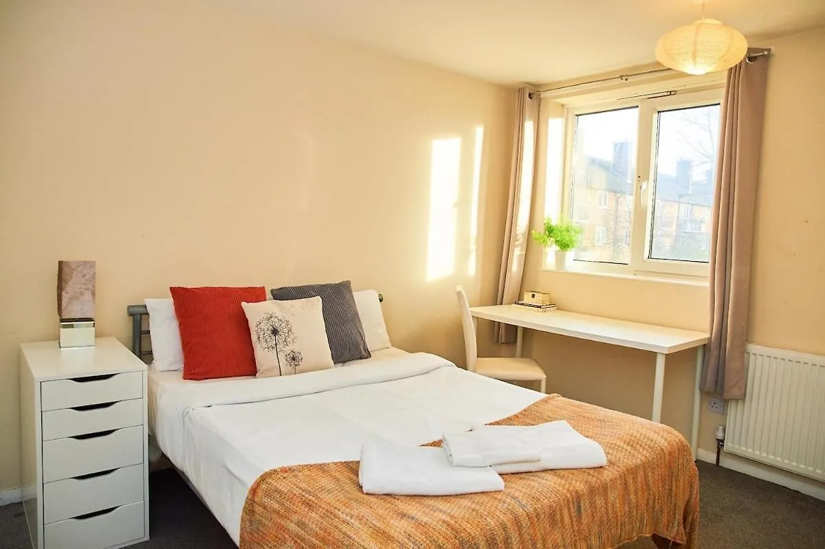Marvelous House Min To Stratford Villa London 0*,