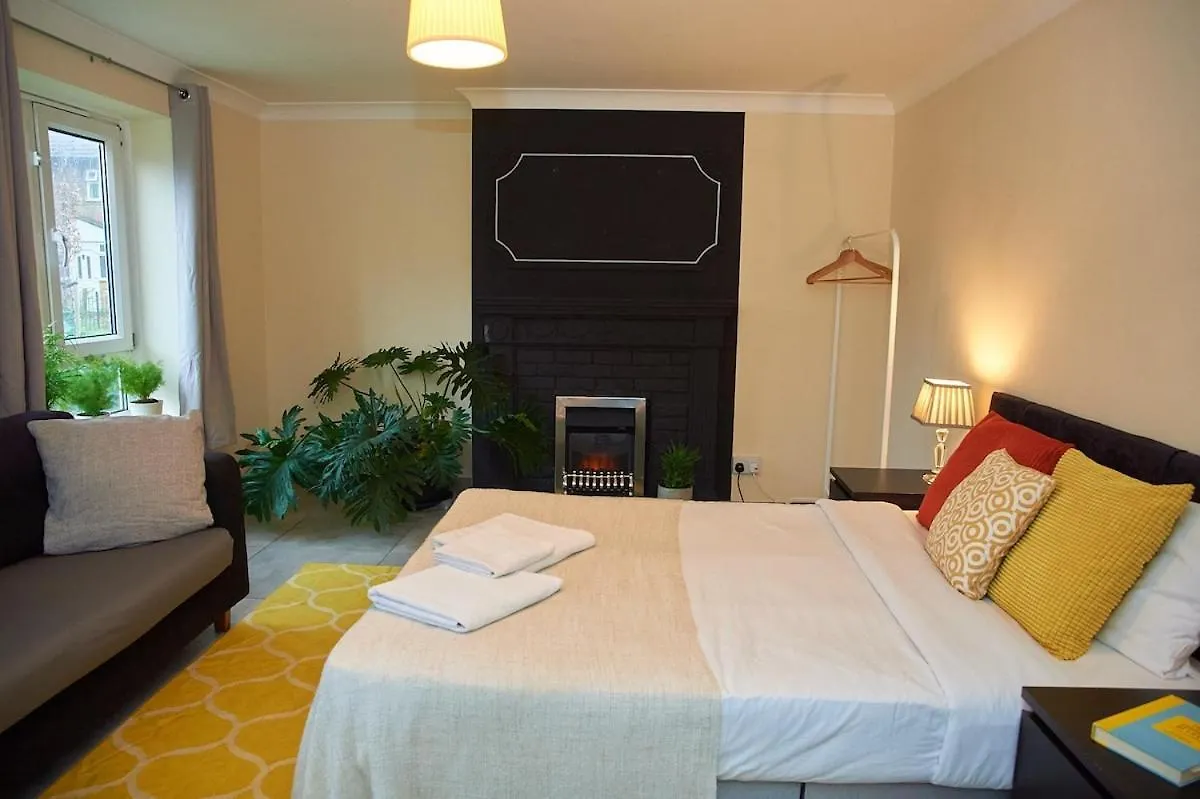 Marvelous House Min To Stratford Villa London Holiday home