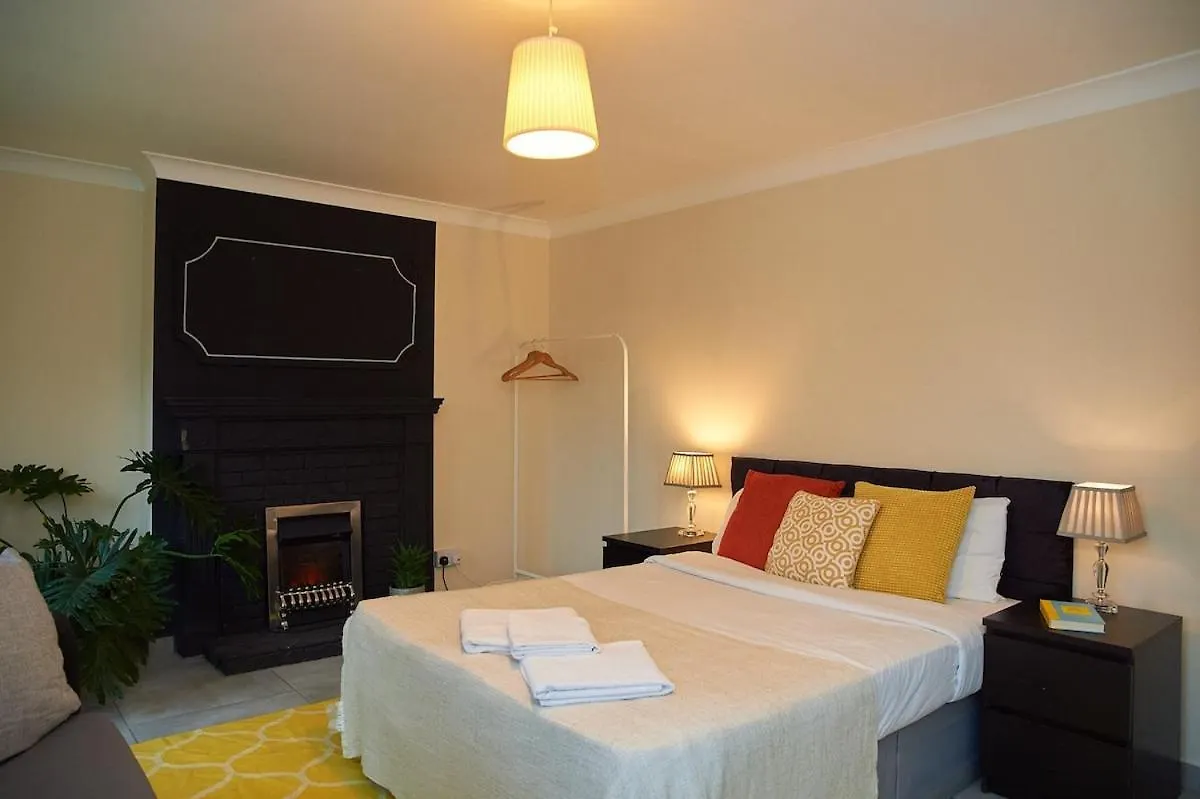Marvelous House Min To Stratford Villa London