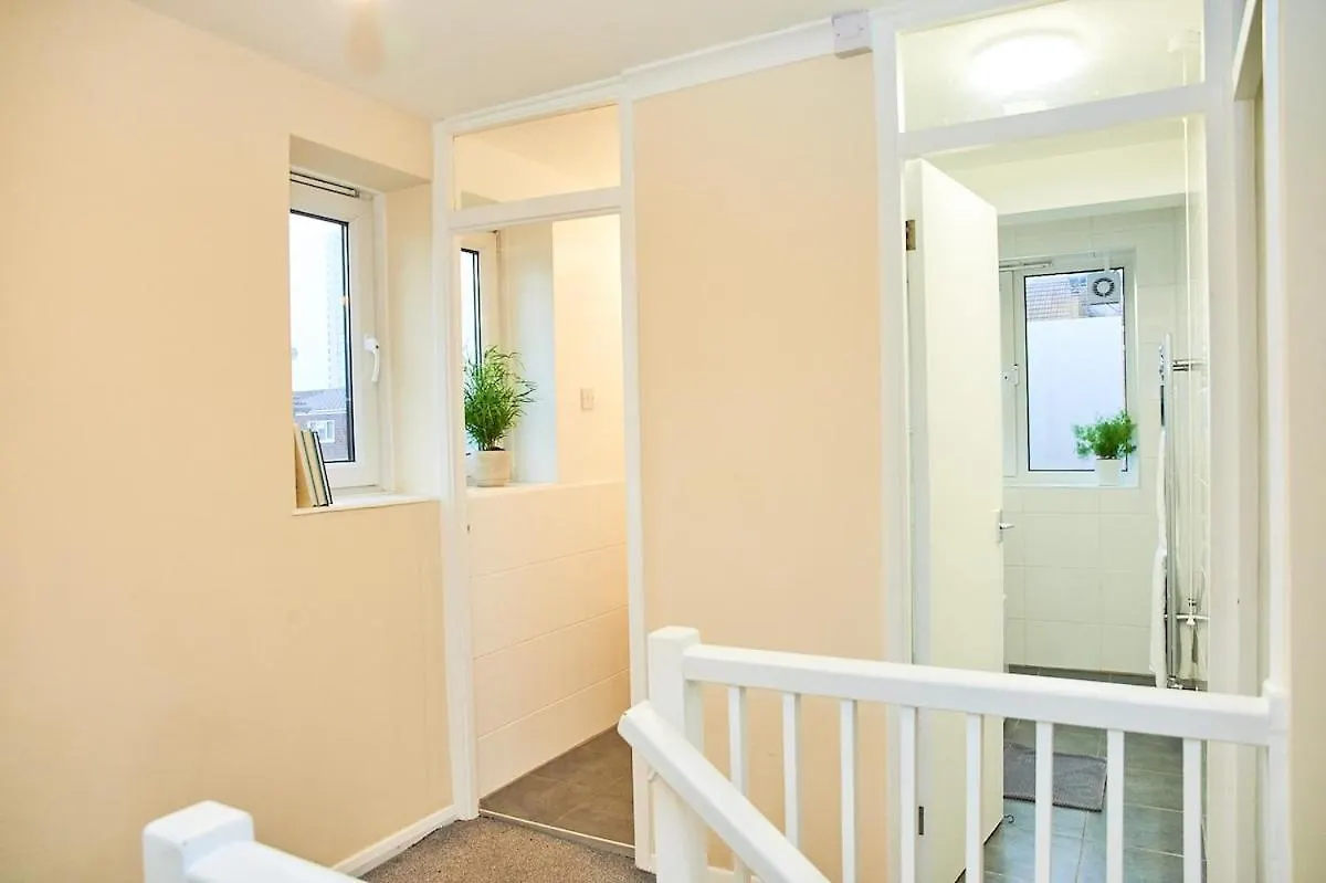Marvelous House Min To Stratford Villa London